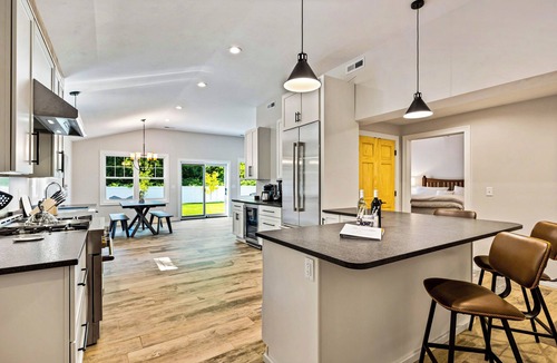 Fish Creek House | Looking for the perfect place for a family gathering or couples get away?
