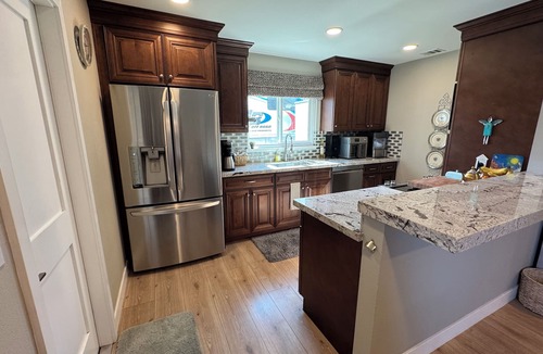 Thousand Oaks House | Lotus Moon Spa House - enjoy a peaceful stay in Thousand Oaks