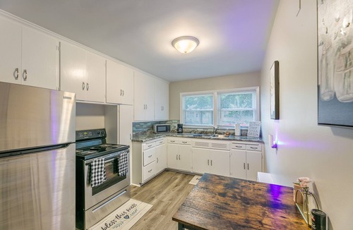 Riverview Apartment | Lovely 1-bedroom unit blocks from downtown St.Paul