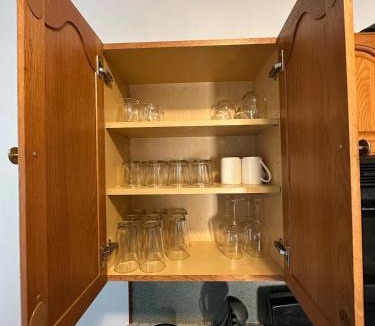West Somerville House | Lovely 3 BR Entire Home Steps Away from Green Line and Red Line T Stations & Tufts Univ at Somerville Boston