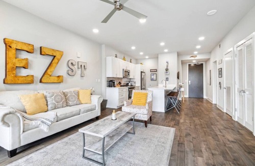 Bywater Condo | Lovely Condo in the Bywater. Great Nola Location!