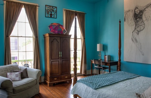 East Riverside Apartment | Lovely Garden District 2BR with Balcony & Gated Parking