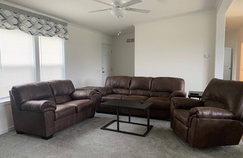 Sturgeon Bay House | Lunker House By the Bay- Rural, Contemporary and Spacious-Moments from Downtown