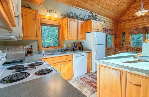Lutsen Cabin | Lutsen Log Lodge 14 - Lutsen, MN - Cascade Vacation Rentals