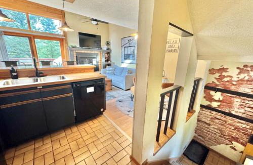 Lutsen Apartment | Lutsen Ski-In/Ski-Out Townhome | Pool, Gym, Sauna