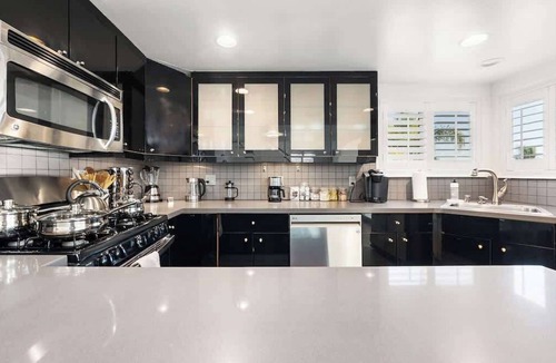 Downtown Los Angeles House | Lux 3BR Penthouse w/Ensuites Near Dodger Stadium