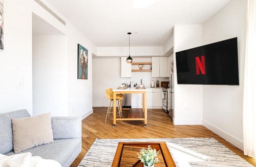 Wilshire Center Apartment | Lux Hotel style 2 bedroom apartment gym parking rooftop
