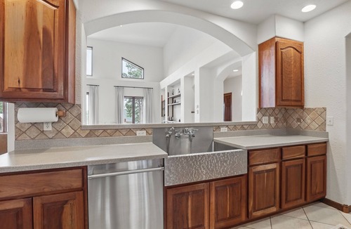 Colonial Pine Hills House | Luxe Villa with Panoramic Views and Yard