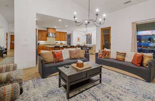 Indio House | Luxurious 5BR Vacation Rental Indio, Pool Spa 1+ Acre Oasis, Walk to Festivals