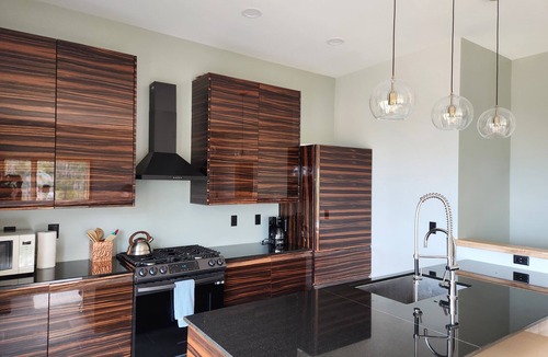 Lake Linden House | Luxurious beachfront retreat on Lake Superior!