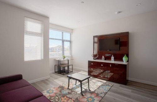 Bankers Hill Hotel | Luxurious Design One Bedroom Apt near Balboa Park