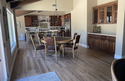 Moorpark House | Luxurious Estate House for Events or Getaways