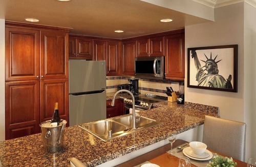 Gateway District Condo | Luxurious Resort 1 BD/1 BA on the Strip in Las Vegas, NV Convention Center, SEMA