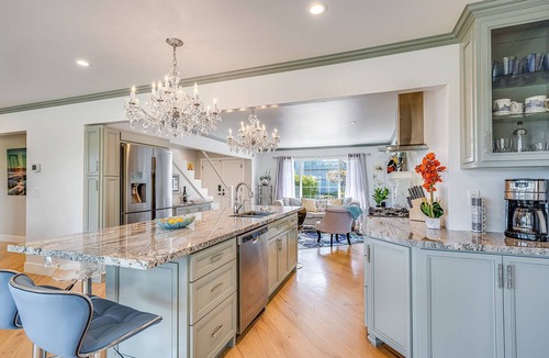 Aptos House | Luxurious, Spacious, Great Views, Minutes to Ocean