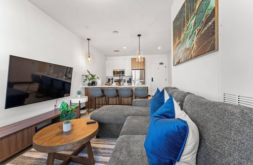 Everett Apartment | Luxury 1BR Close to Encore gfv7