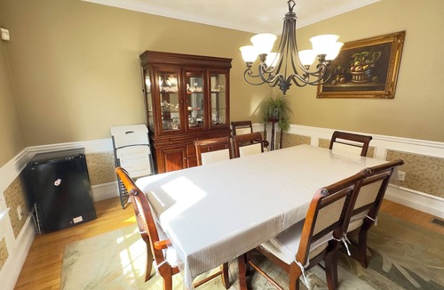 East Somerville House | Luxury 3 Bedroom Home Perfect for Access to Central Boston or Salem