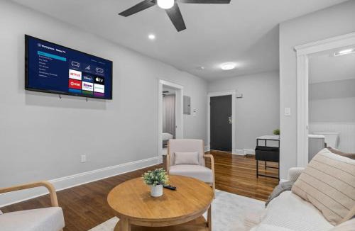 Dudley Square Apartment | Luxury 3BR apt in Boston with Free Parking