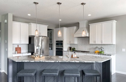 Eagan House | Luxury 4-bedroom Viking Hideout in Private Eagan Neighborhood with Gym & Pool