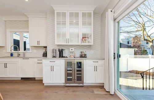 Medford House | Luxury 5BR Home Minutes to Boston