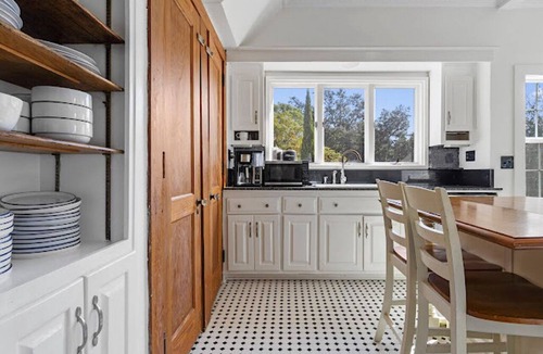 Pass Christian Condo | Luxury 6 Bedroom Coastal Home Directly Across From Beach Center of Downtown