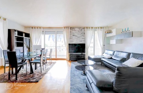 Porte-Dauphine Apartment | Luxury Apartment Terrace Trocadero Eiffel Tower Air-conditioned