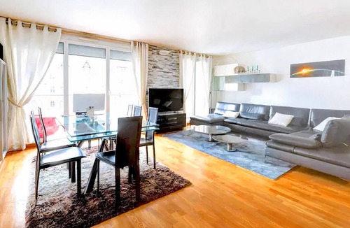 Porte-Dauphine Apartment | Luxury Apartment Terrace Trocadero Eiffel Tower Air-conditioned