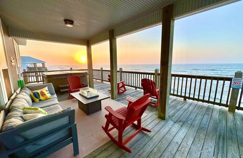 Dauphin Island House | Luxury Beachfront Oasis with Hot Tub, Pet Friendly, Hammock, Swings, Loaded