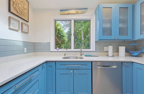 Monument Beach House | Luxury Cape Cod Ranch Near Monument Beach with AC & Outdoor Shower