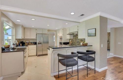 Walnut House | Luxury Design Beautiful Mt View Close to Disney