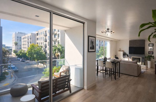 Hollywood Condo | Luxury Hollywood Condo, 2 King Suites, Pool
