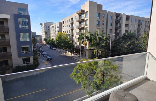 Hollywood Condo | Luxury Hollywood Condo, 2 King Suites, Pool