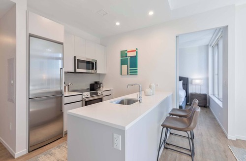Seaport District Apartment | Luxury Modern Apt Heart of Seaport