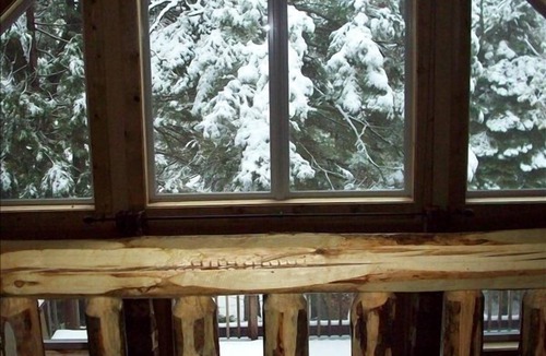 Alta Sierra Cabin | Luxury Mountain Retreat with jacuzzi, 20 min to Kern River. Pet Friendly