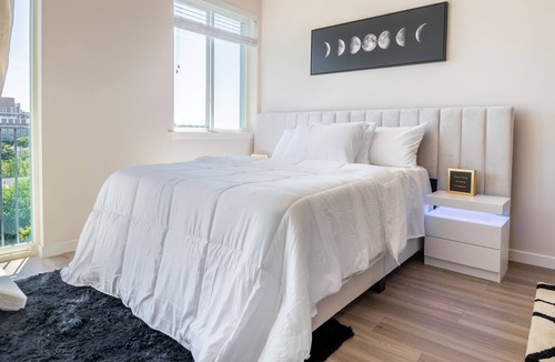 Downtown Baltimore Apartment | LUXURY PENTHOUSE STUDIO WITH CITY VIEW