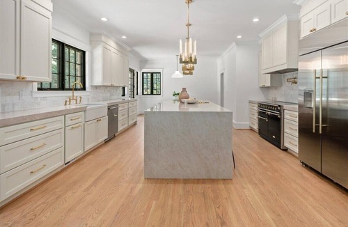 Potomac House | Luxury Private 6-bedroom Estate in charming Potomac with Pool near Potomac