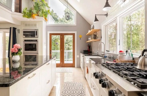 Leesburg House | Luxury Private Estate Mins to Winery/Brewery