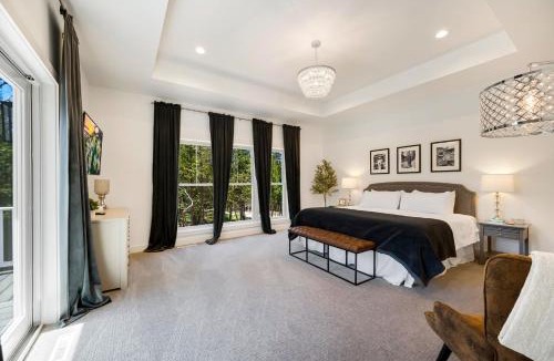 Ephraim House | Luxury Retreat with Hot Tub The Ephraim House
