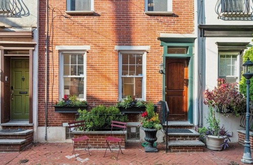 Center City House | Luxury Rittenhouse Home - Steam Shower - 3BR - 2BA