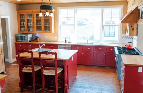 San Luis Obispo House | Luxury Vacation Rental in San Luis Obispo with Pool, Hot Tub and Waterslide