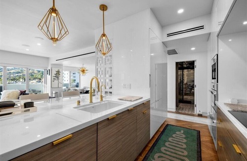 Hollywood Apartment | Luxury West Hollywood 2-Bed Apt as seen in Netflix 'Selling Sunset' show.