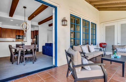 La Quinta Apartment | LV204 Upstairs 2 Bedroom Villa near Pool