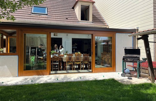 Compans House | Ma chaumière Une belle maison qui respire le bonheur faites pour vous et nous !