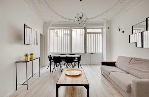 Quartier de Rochechouart Apartment | Magnificent apartment - 2BR 6P - Rochechouart