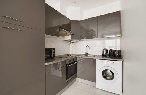 Quartier de Rochechouart Apartment | Magnificent apartment - 2BR 6P - Rochechouart