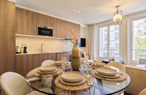 Saint-Vincent-de-Paul Apartment | Magnificient apartment with AC - Center of Paris