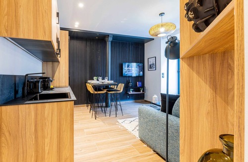 Saint-Vincent-de-Paul Apartment | Magnifique apartment 2BR 6P Gare du Nord