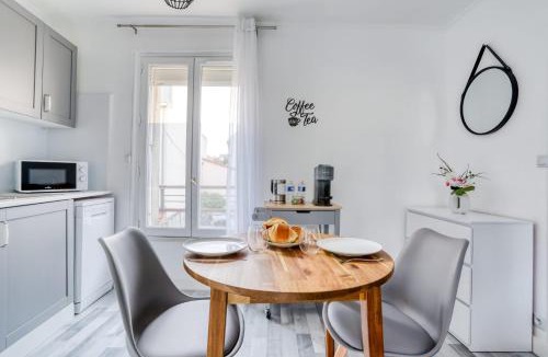 Gagny Apartment | Magnifique Appart Cosy Rénové Gare 2 pers