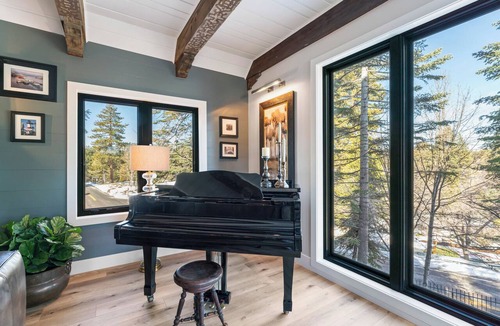 Lake Arrowhead House | Main House + Apartment Near Lake Arrowhead Village