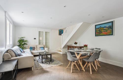 Saint-Cloud House | Maison charmante avec jardin et parking offert Paris St Cloud
