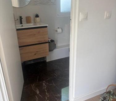 Champlan House | Maison Cosy 62m2 avec Spa et Terrasse - Proche Orly & Paris - Climatisé
